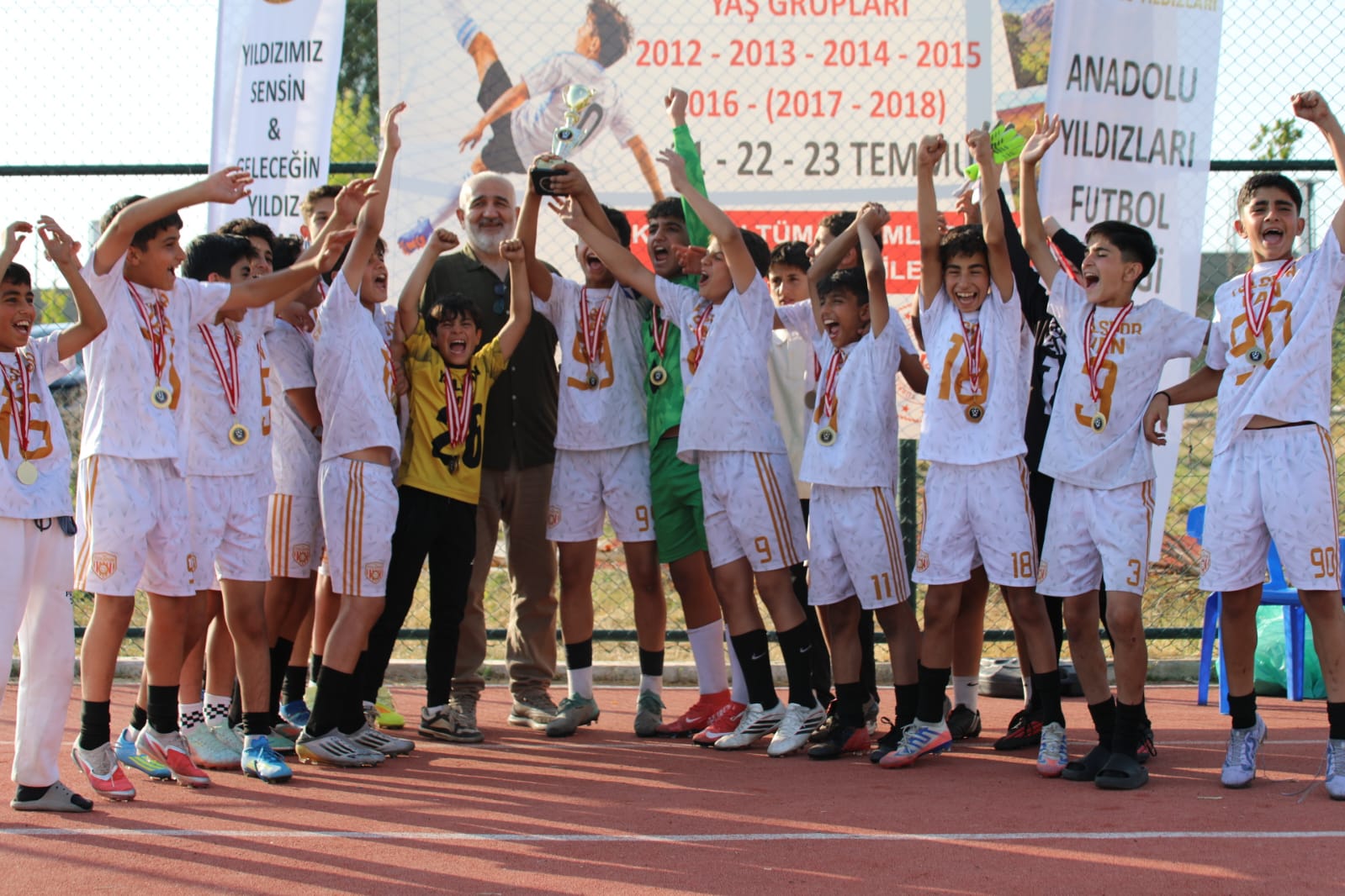 Vangölü Cup Şampiyonu Yolspor U13!